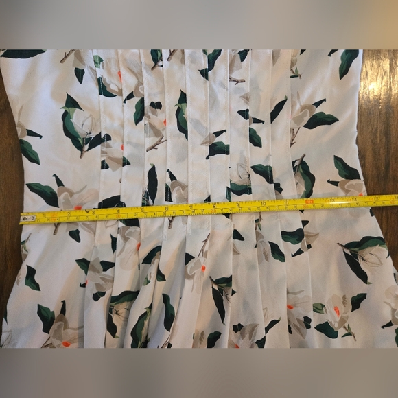 Banana Republic White Pleated Maxi Floral Magnolia Dress Size 0 - Picture 10 of 12